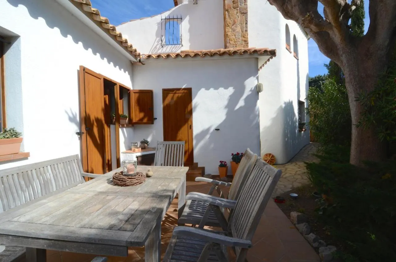 Villa Garbinell L'Escala Spain